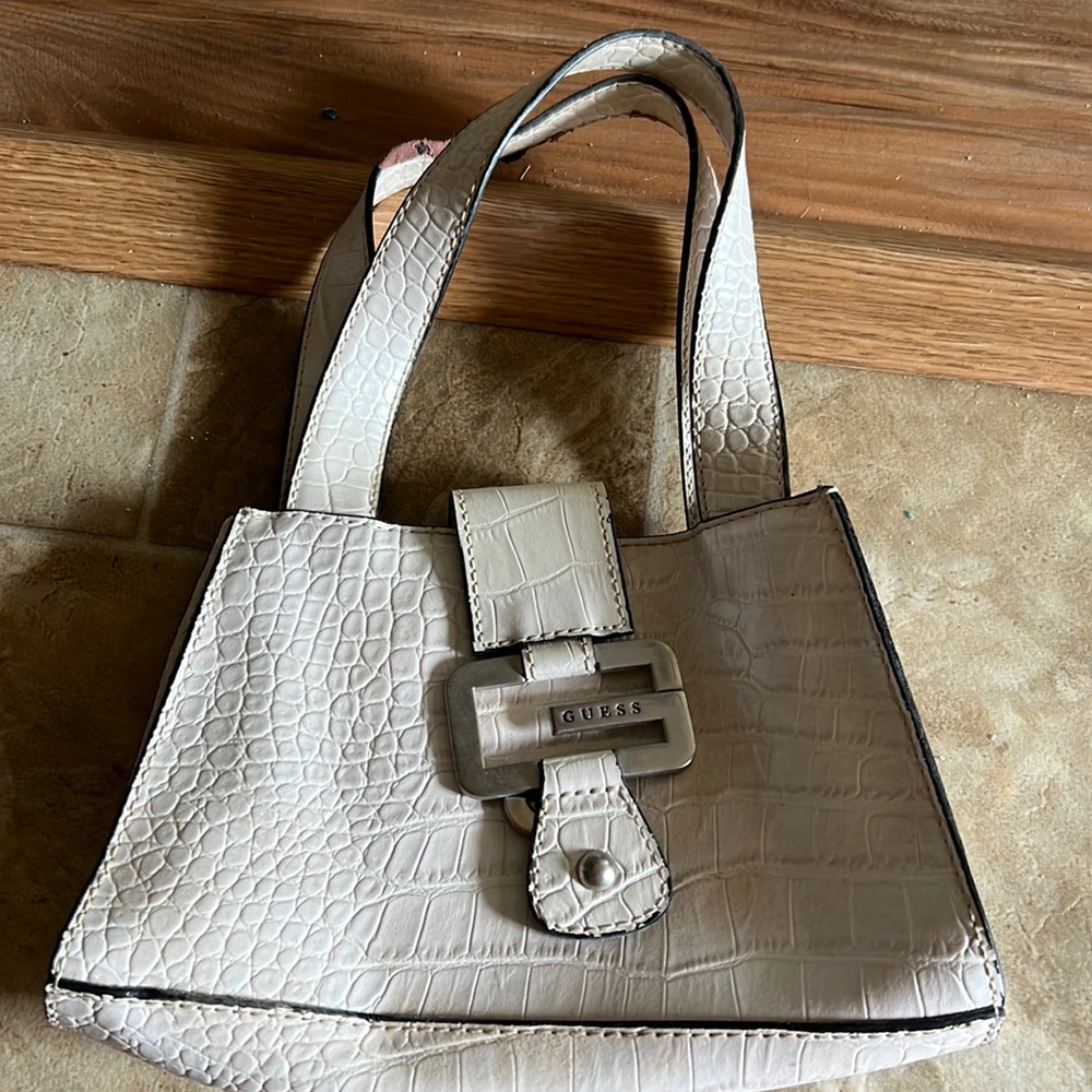 Guess bag
